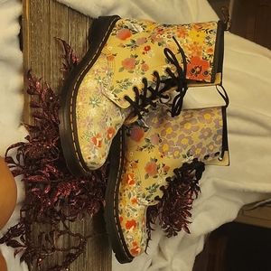 Dr Martin's Boots, size 9 women's